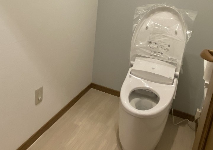 使いやすさをプラスしたトイレ取替リフォーム