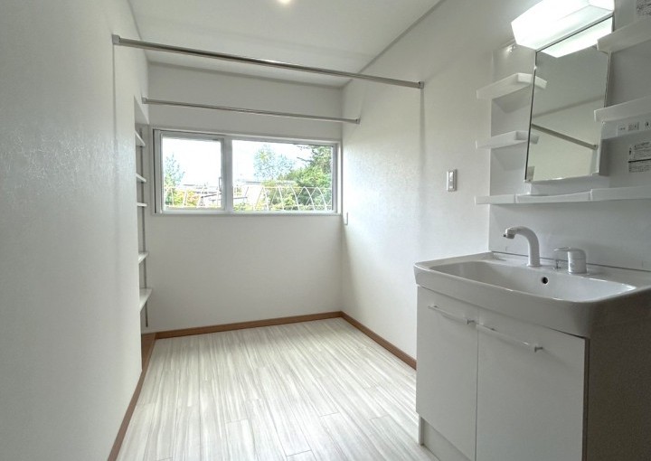 家事動線を考えた間取り変更と水まわりリフォーム