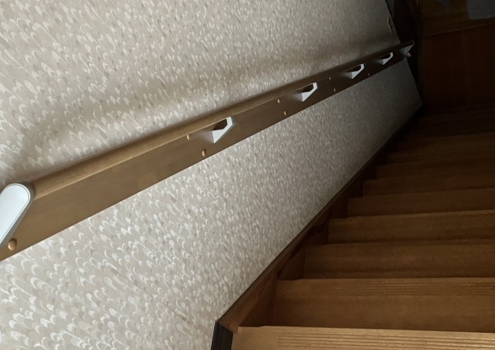 毎日の昇り降りをもっと安心に「階段手すり取付」