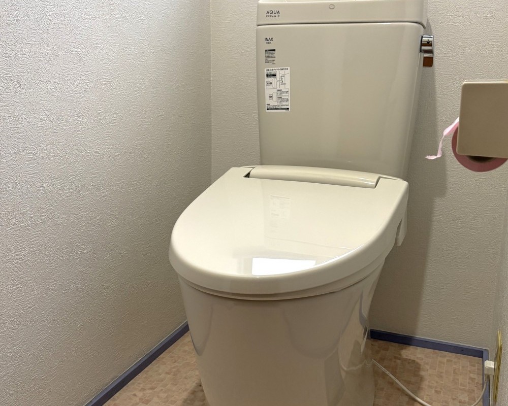 内装も一緒に一新した使いやすいトイレ空間
