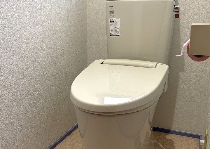 内装も一緒に一新した使いやすいトイレ空間